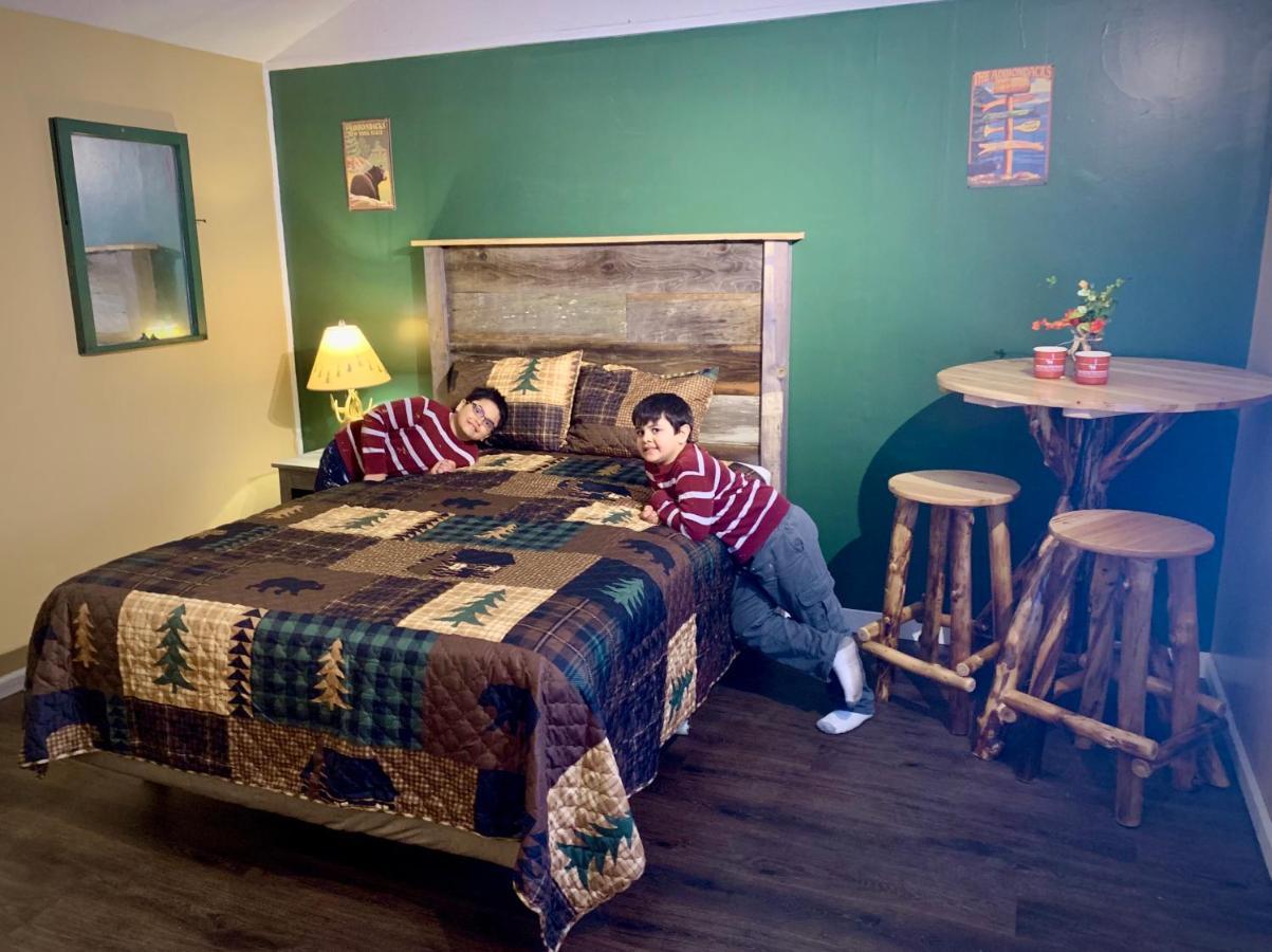 Motel Montreal Lake George Dış mekan fotoğraf