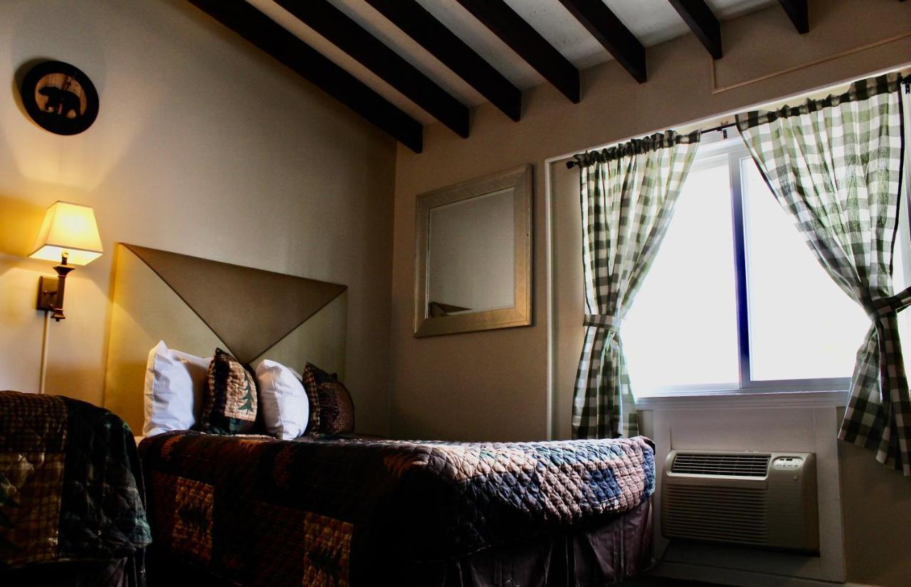 Motel Montreal Lake George Dış mekan fotoğraf