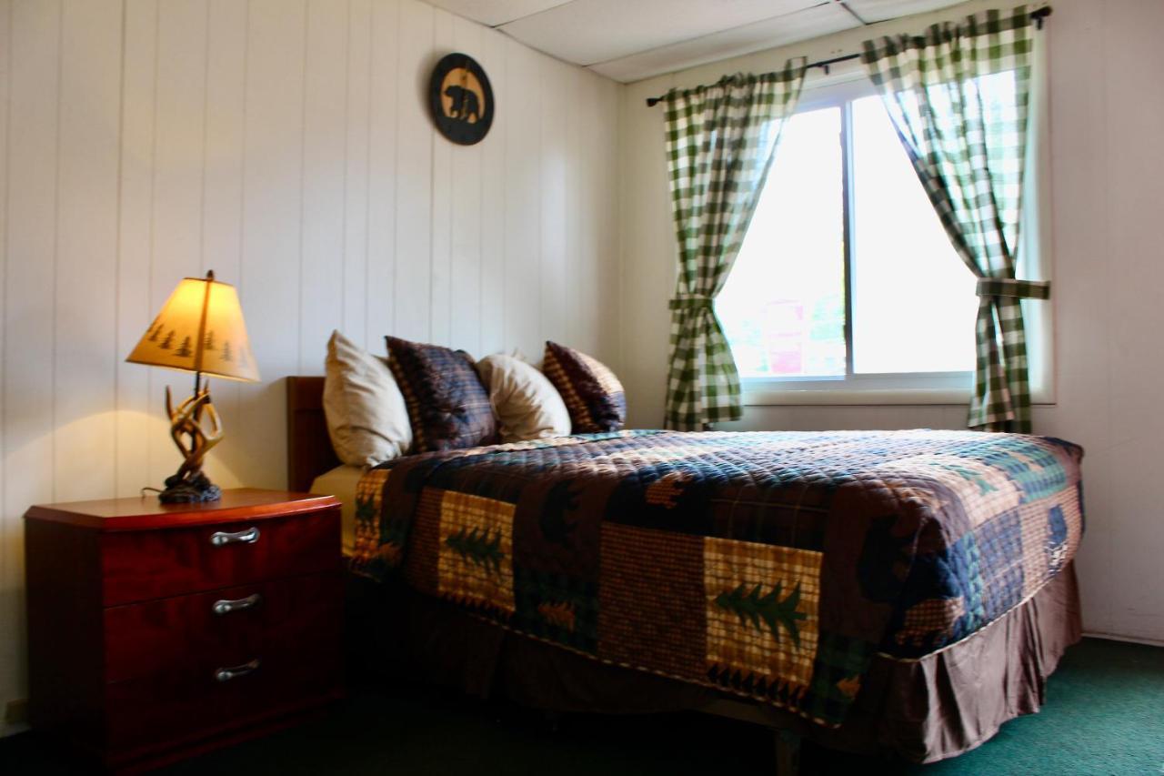 Motel Montreal Lake George Dış mekan fotoğraf