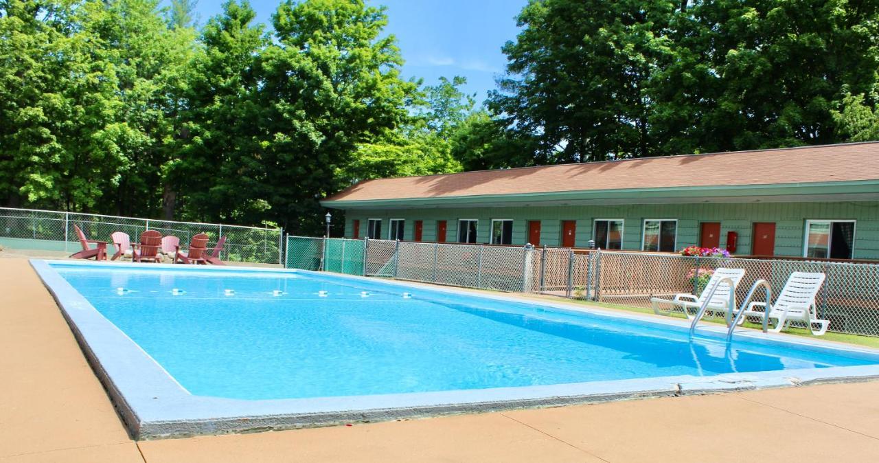 Motel Montreal Lake George Dış mekan fotoğraf