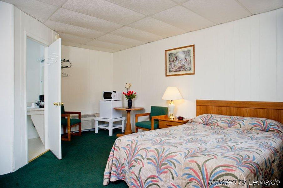 Motel Montreal Lake George Oda fotoğraf