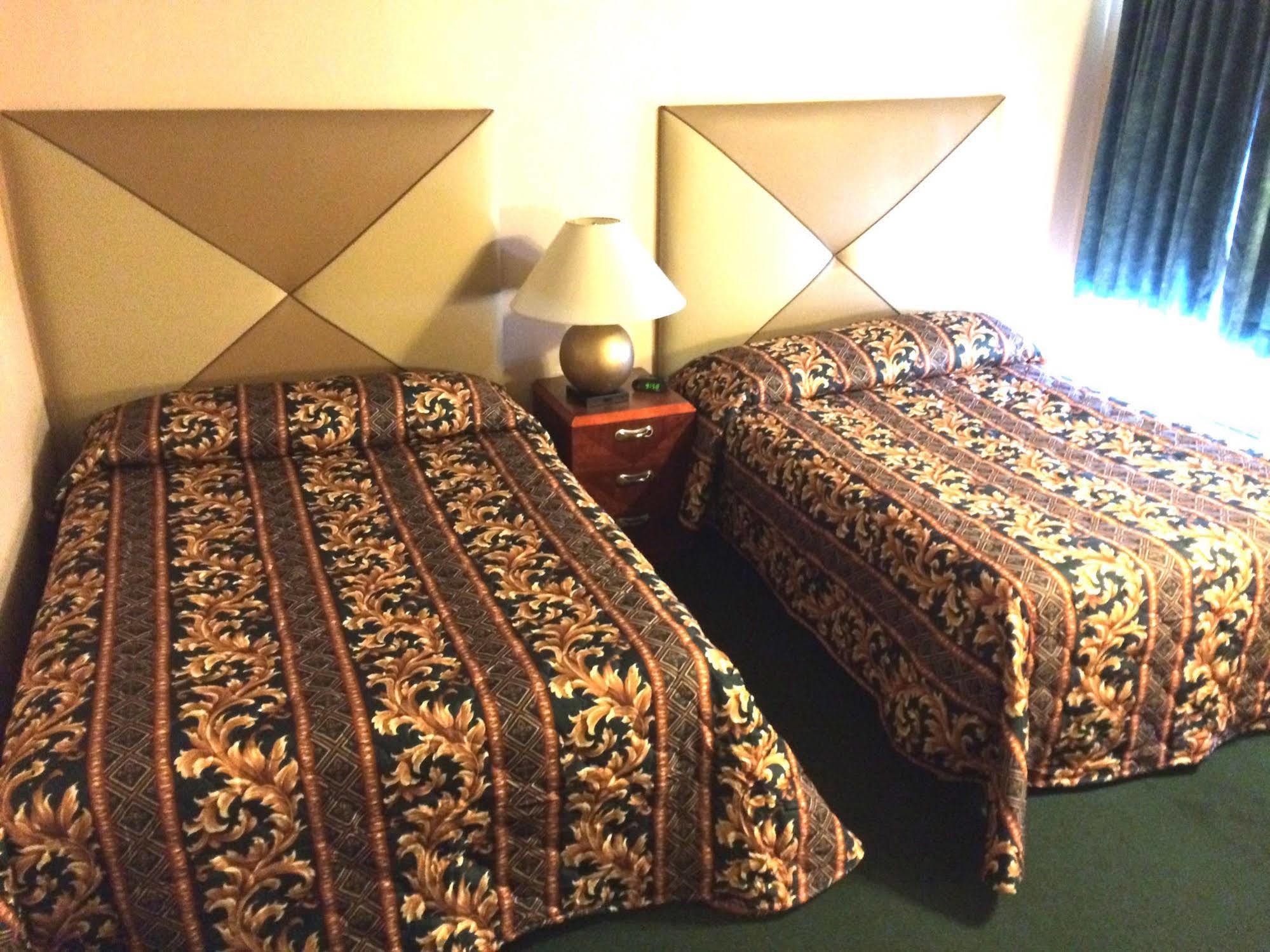 Motel Montreal Lake George Dış mekan fotoğraf